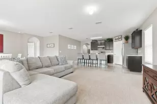1617 SE Shepard Ln, Port Saint Lucie, FL 34983 - Photo 9