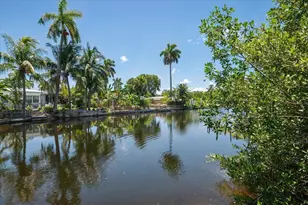 1158 Grant St, Hollywood, FL 33019 - Photo 5