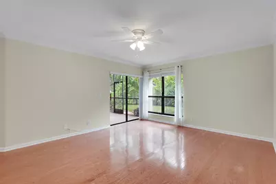 13 Lexington Lane E #A, Palm Beach Gardens, FL 33418 - Photo 11