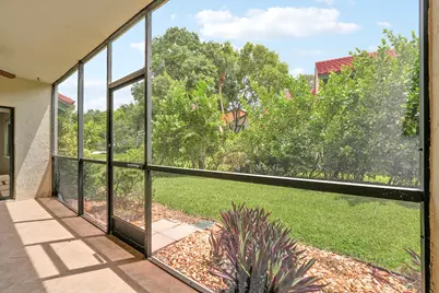 13 Lexington Lane E #A, Palm Beach Gardens, FL 33418 - Photo 3