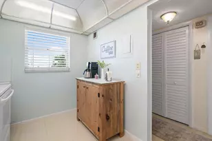 555 NW 4th Ave, Boca Raton, FL 33432 - Photo 5