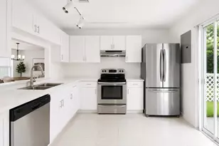 7057 Woodmont Way, Tamarac, FL 33321 - Photo 5