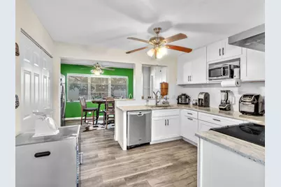 1907 SW 22nd Avenue, Boynton Beach, FL 33426 - Photo 13