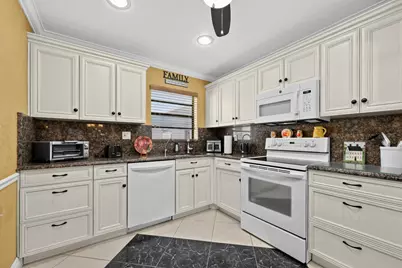 464 Piedmont J, Delray Beach, FL 33484 - Photo 19