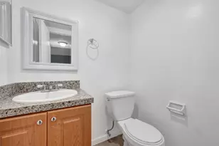 555 SE 8th St, Deerfield Beach, FL 33441 - Photo 17