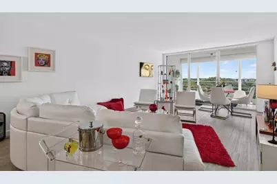 575 Oaks Lane #709, Pompano Beach, FL 33069 - Photo 5