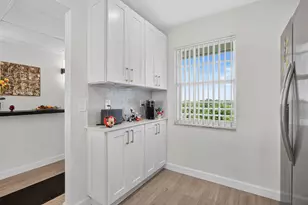 575 Oaks Ln, Pompano Beach, FL 33069 - Photo 1
