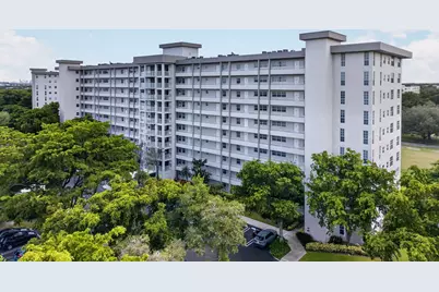 575 Oaks Lane #709, Pompano Beach, FL 33069 - Photo 37