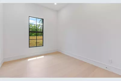 727 SW 28th Avenue, Boynton Beach, FL 33435 - Photo 17