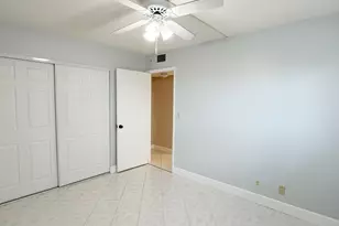 2220 N Cypress Bend Dr, Pompano Beach, FL 33069 - Photo 23