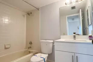 2220 N Cypress Bend Dr, Pompano Beach, FL 33069 - Photo 25