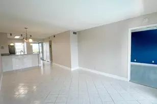 2220 N Cypress Bend Dr, Pompano Beach, FL 33069 - Photo 13