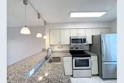 2220 N Cypress Bend Drive #503, Pompano Beach, FL 33069 - Photo 3