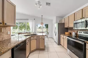 2650 Fairway Cove Ct, Wellington, FL 33414 - Photo 7