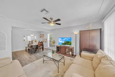 1350 Riverside Circle #Unit 2, Wellington, FL 33414 - Photo 7