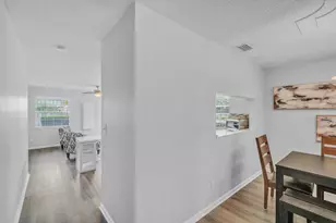 1350 Riverside Cir, Wellington, FL 33414 - Photo 9