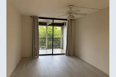 1100 Saint Charles Place #313, Pembroke Pines, FL 33026 - Photo 9