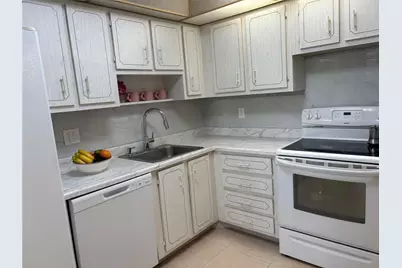 1100 Saint Charles Place #313, Pembroke Pines, FL 33026 - Photo 13