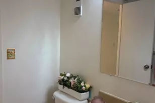 1100 St Charles Pl, Pembroke Pines, FL 33026 - Photo 27