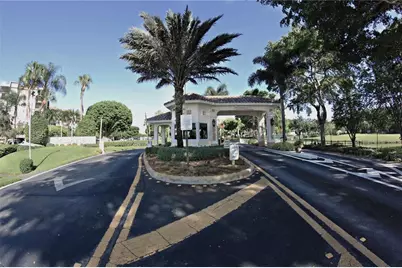 1100 Saint Charles Place #313, Pembroke Pines, FL 33026 - Photo 3