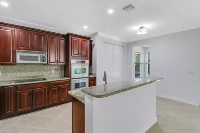112 Dunmore Drive, Jupiter, FL 33458 - Photo 9