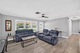 1858 NE 34th St, Oakland Park, FL 33306 - Photo 9