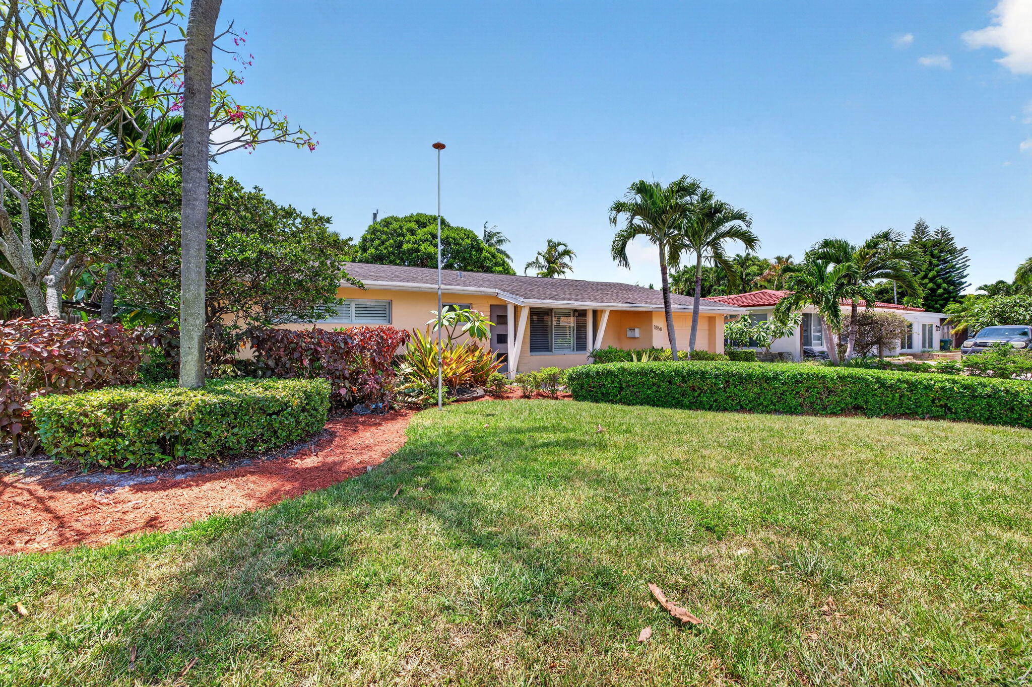 1858 NE 34th St - 1858 NE 34th St, Oakland Park, FL 33306 Luxury Property | Jose Angel Pina