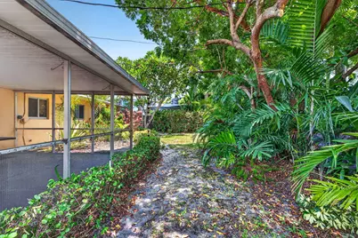 1858 NE 34th Street, Oakland Park, FL 33306 - Photo 43
