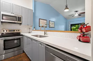 7660 NW 96th Terrace, Tamarac, FL 33321 - Photo 3