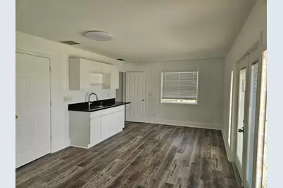 463 NW Ravenswood Lane, Port Saint Lucie, FL 34983 - Photo 11