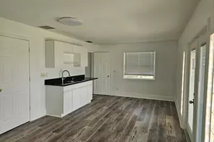 463 NW Ravenswood Ln, Port Saint Lucie, FL 34983 - Photo 11