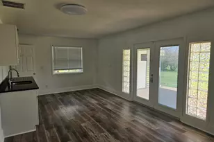 463 NW Ravenswood Ln, Port Saint Lucie, FL 34983 - Photo 9
