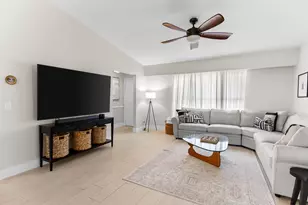471 SE Lancaster Ave, Port Saint Lucie, FL 34984 - Photo 5