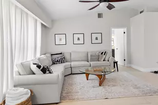 471 SE Lancaster Ave, Port Saint Lucie, FL 34984 - Photo 7
