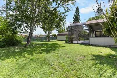 471 SE Lancaster Avenue, Port Saint Lucie, FL 34984 - Photo 33