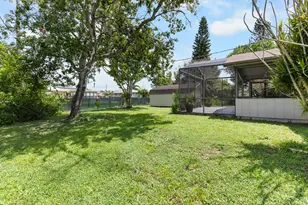 471 SE Lancaster Ave, Port Saint Lucie, FL 34984 - Photo 33
