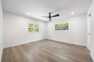 109 E Riverside Dr, Jupiter, FL 33469 - Photo 23