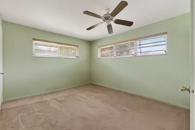 11 Windsor Road E, Jupiter, FL 33469 - Photo 21
