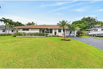11 Windsor Road E, Jupiter, FL 33469 - Photo 1