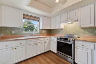 11 Windsor Rd E, Jupiter, FL 33469 - Photo 9