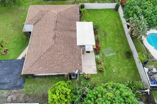11 Windsor Rd E, Jupiter, FL 33469 - Photo 31