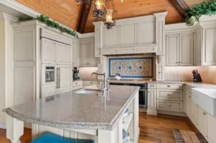 965 Pebble Ln, Indian River Shores, FL 32963 - Photo 11
