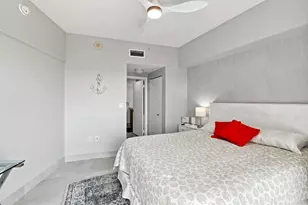 1750 N Bayshore Dr, Miami, FL 33132 - Photo 21