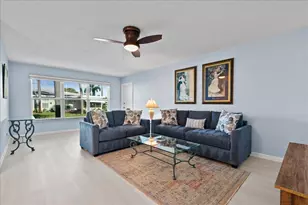 220 Country Ln, Boynton Beach, FL 33435 - Photo 5