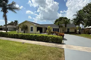 1657 Baltrusol Pl, Wellington, FL 33414 - Photo 1