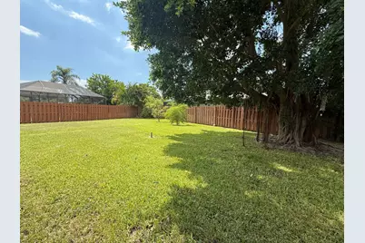 1657 Baltrusol Place, Wellington, FL 33414 - Photo 15