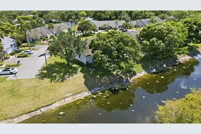 10775 Waterberry Drive, Boca Raton, FL 33498 - Photo 35