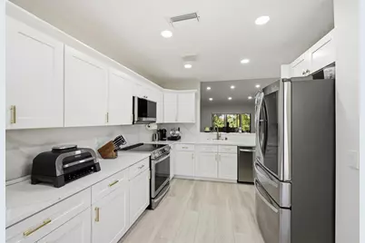 10775 Waterberry Drive, Boca Raton, FL 33498 - Photo 9