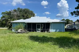 2210 SE Grand Dr, Port Saint Lucie, FL 34952 - Photo 5