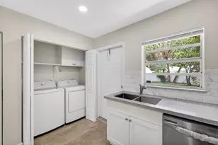 9484 Sun Ct, Palm Beach Gardens, FL 33403 - Photo 15
